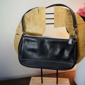 Vintage Coach Demi Hampton Mini Shoulder Bag Black Leather Baguette 7785